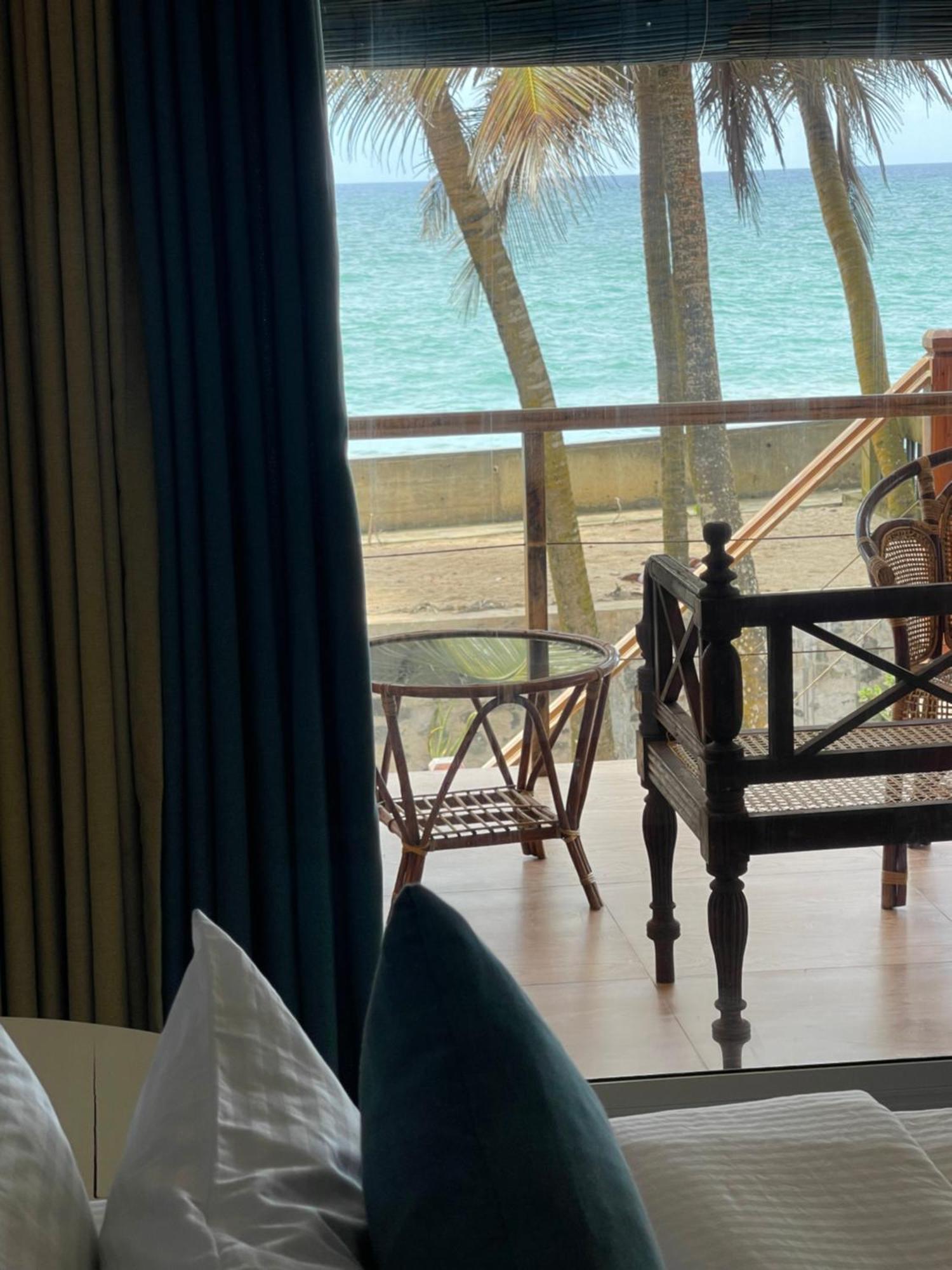 Blue Maalu Resort Ambalangoda  Dış mekan fotoğraf