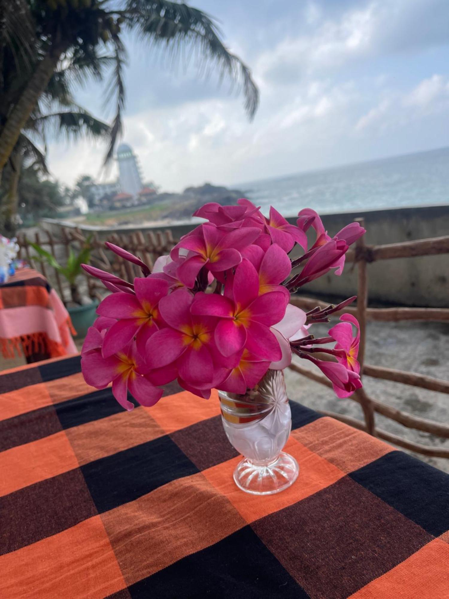 Blue Maalu Resort Ambalangoda  Dış mekan fotoğraf