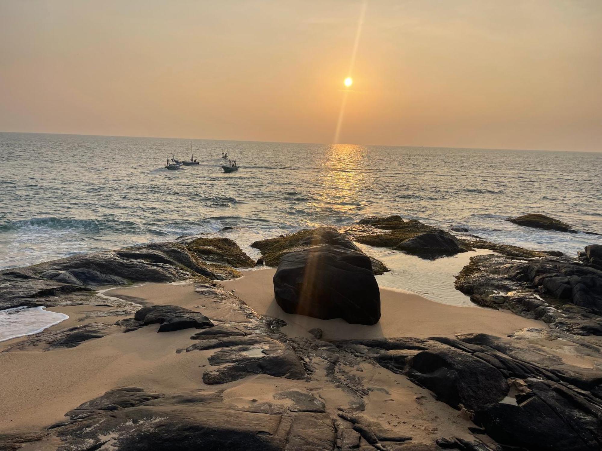 Blue Maalu Resort Ambalangoda  Dış mekan fotoğraf