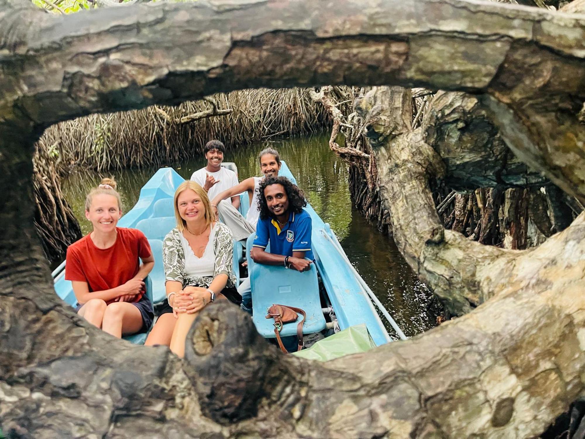 Blue Maalu Resort Ambalangoda  Dış mekan fotoğraf